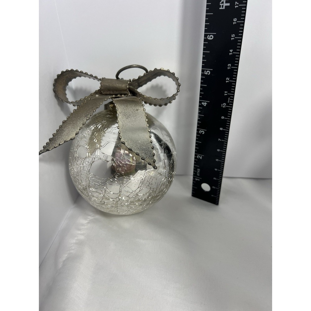 Silver 3 Piece Crackle Glass Christmas Ornaments Decorative Metal Bow Vintage